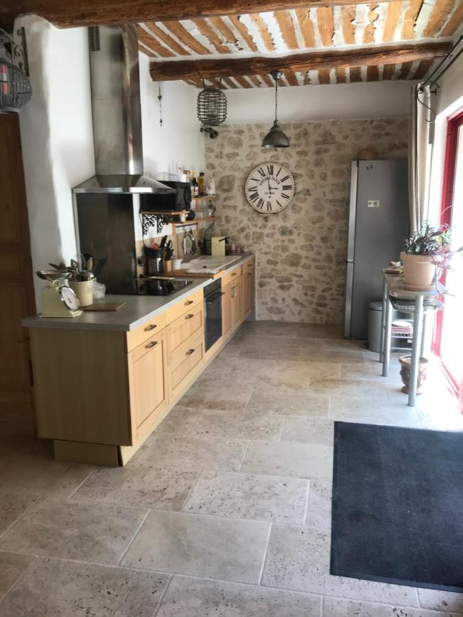 Apartamento La Charmeuse Céreste Exterior foto